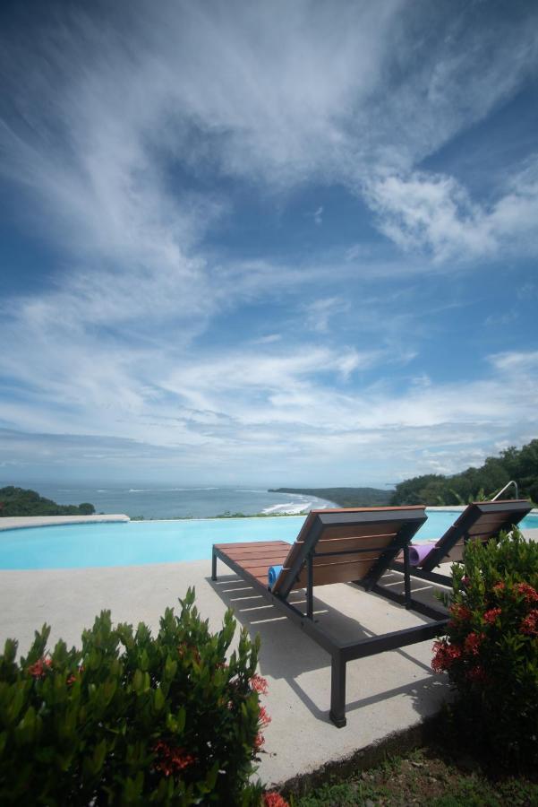 Ballena Paraiso Lodge Uvita Exterior photo